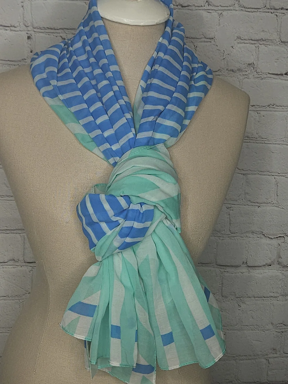 Van Heusen NWT Scarves & Wraps